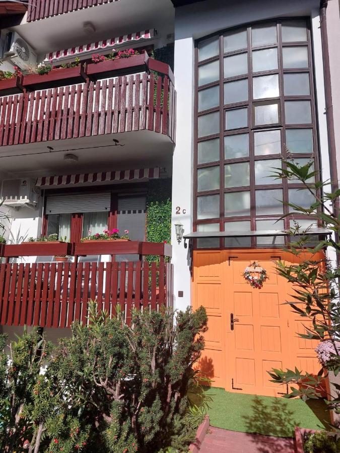 Summer House Emeleti Szoba Debrecen Eksteriør billede
